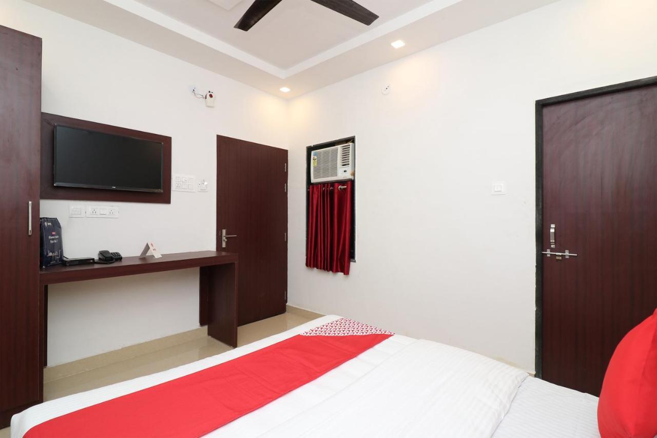 Oyo 1021 Hotel Gayatri Residency Tirath Екстер'єр фото
